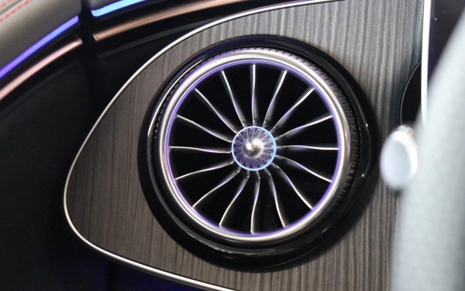 Mercedes-Benz EQE cena 312000 przebieg: 22679, rok produkcji 2023 z Różan małe 191